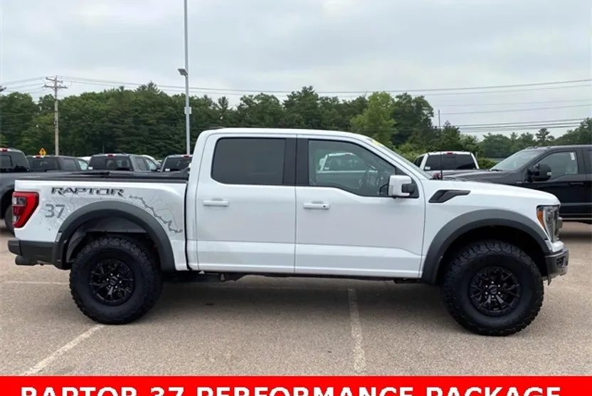 2023 Ford F-150 Raptor photo 1