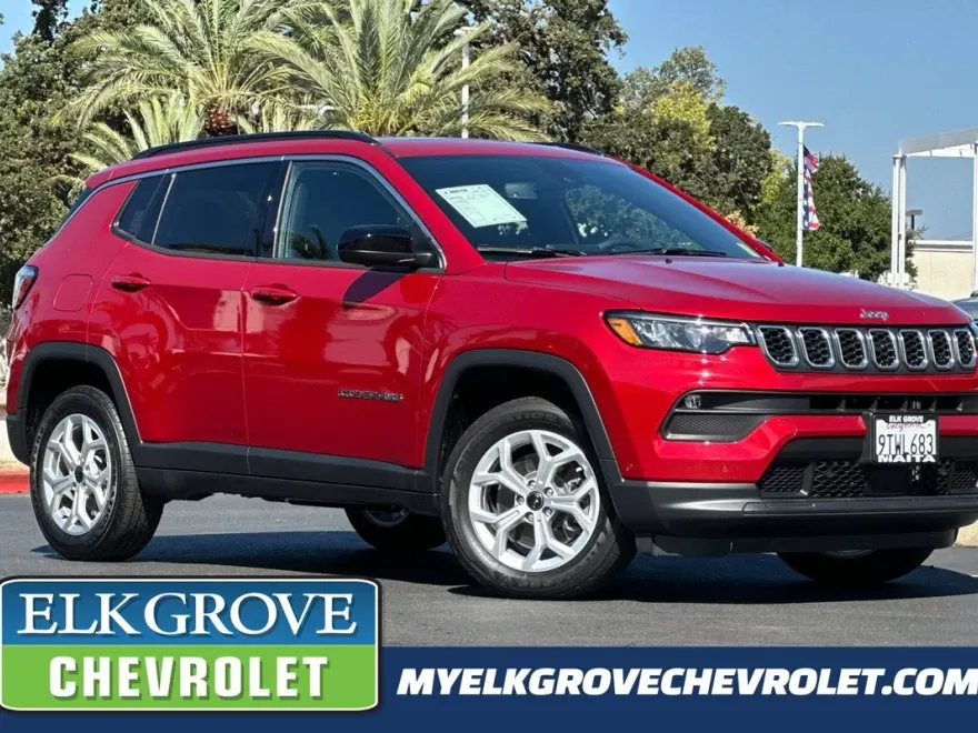 2025 Jeep Compass Latitude photo 1