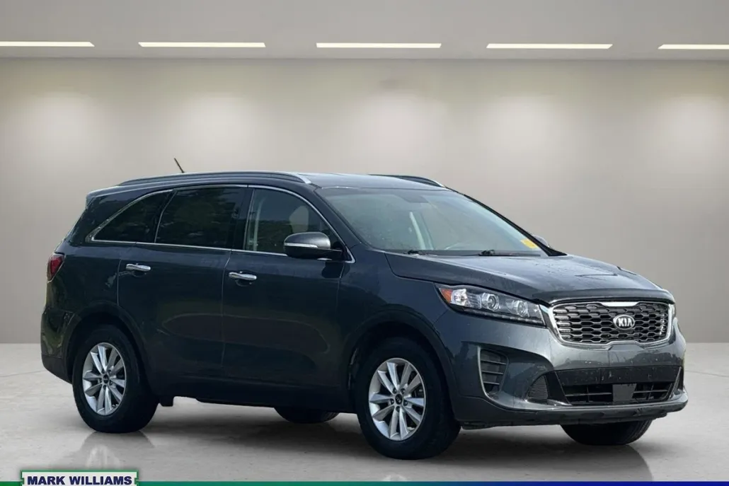 2020 Kia Sorento LX photo 1