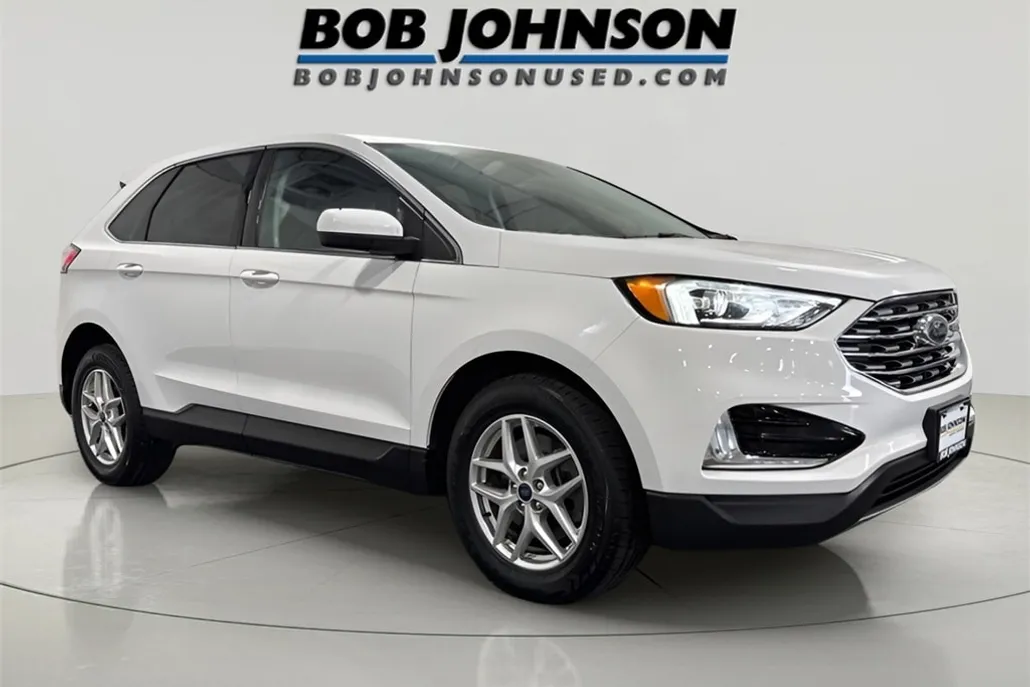 2022 Ford Edge SEL photo 1