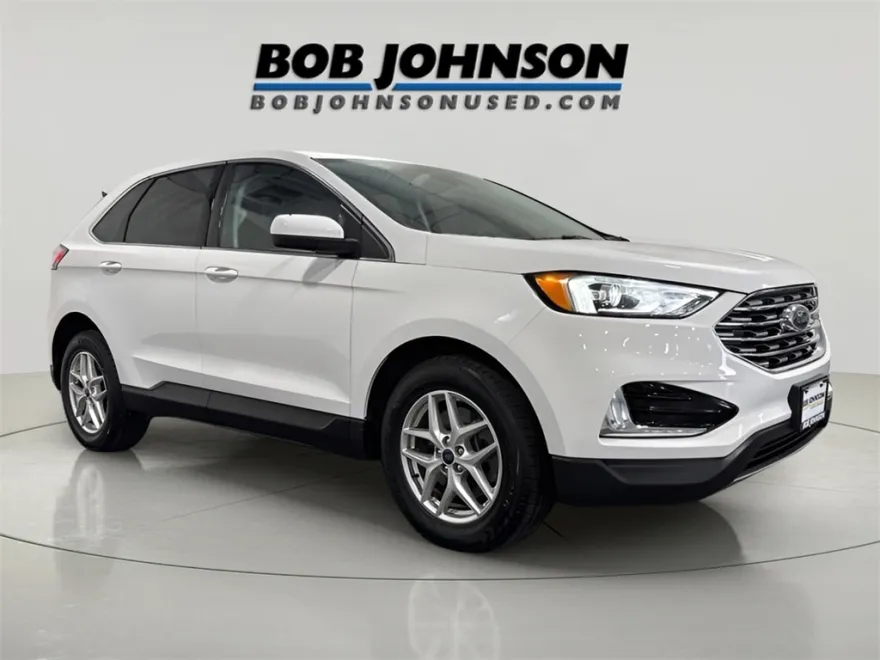 2022 Ford Edge SEL photo 1
