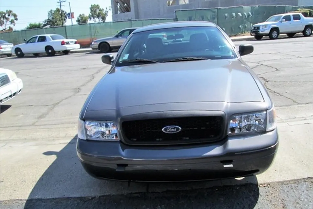 2011 Ford Crown Victoria Police Interceptor photo 1