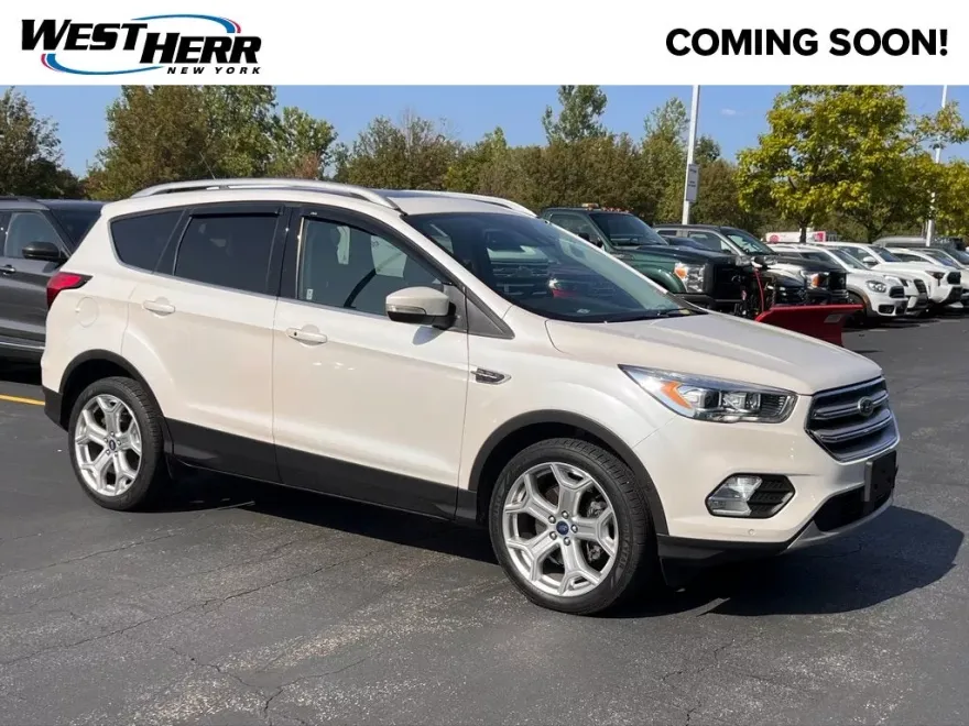 2019 Ford Escape Titanium photo 1