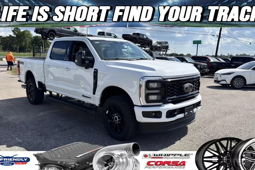 2026 Ford F-250 Lariat photo 1