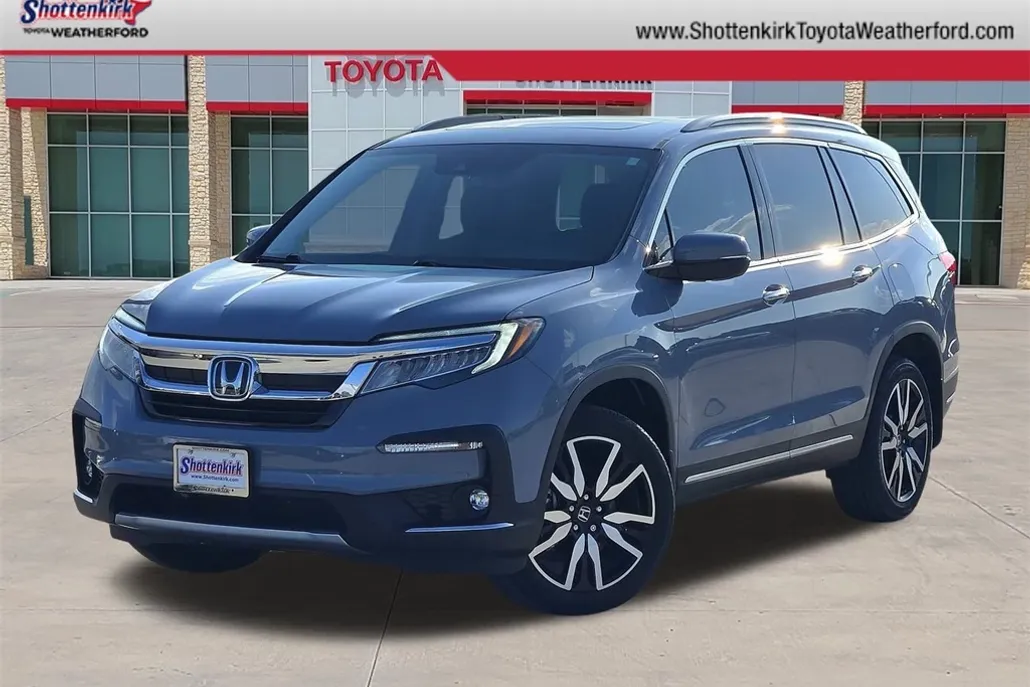 2022 Honda Pilot Touring photo 1