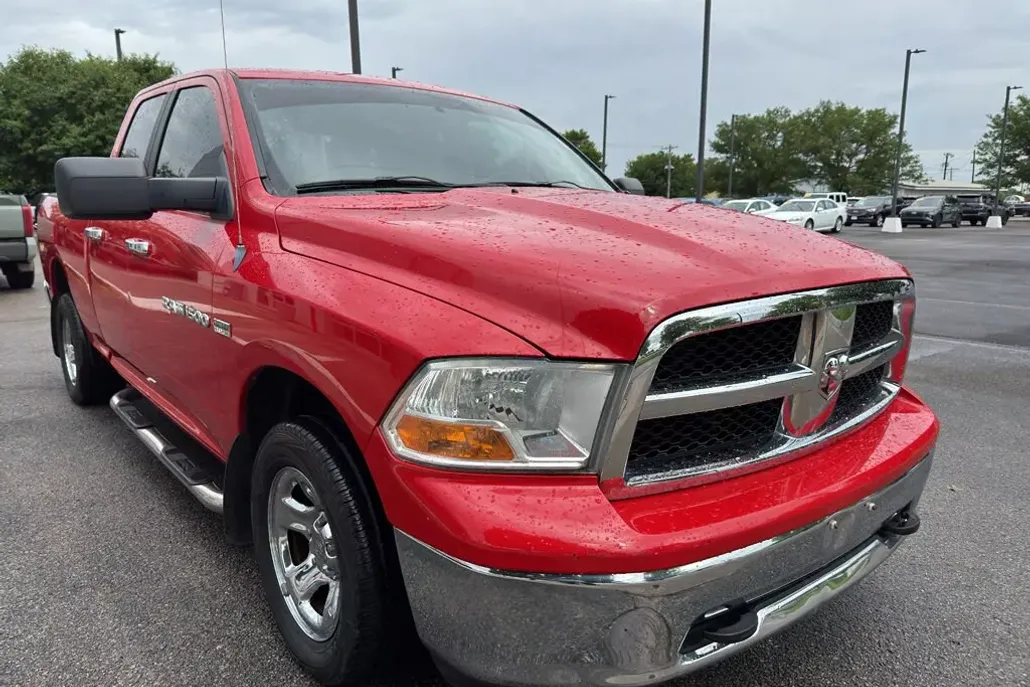 2011 Ram 1500 SLT photo 1