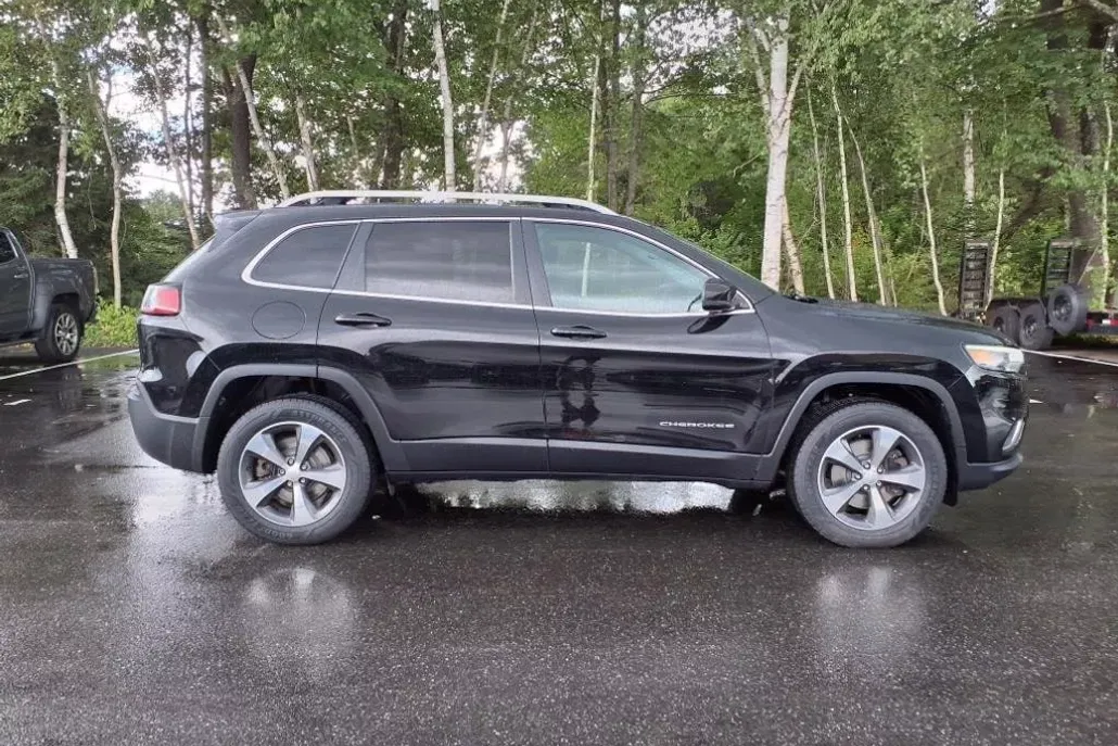 2019 Jeep Cherokee Limited photo 1