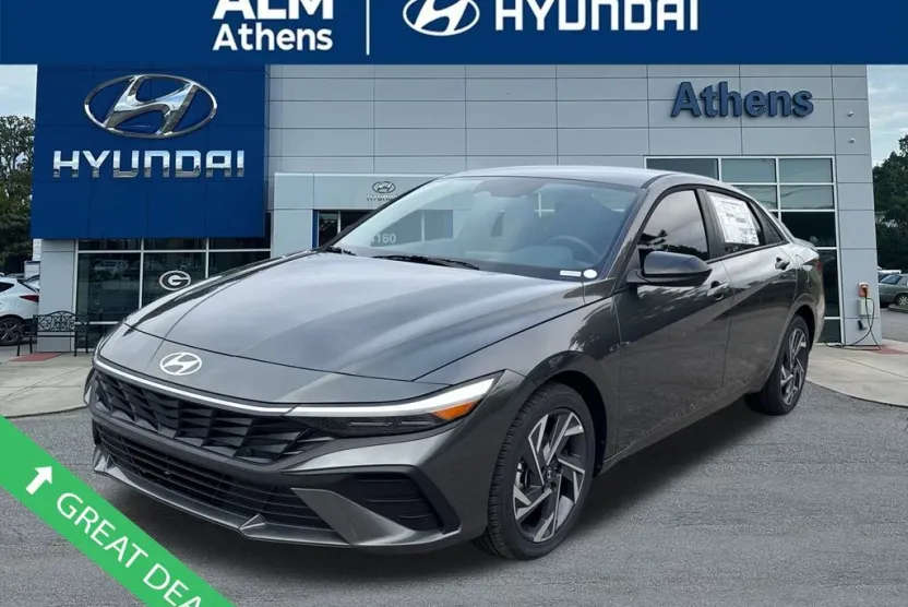 2025 Hyundai Elantra SEL Sport photo 1