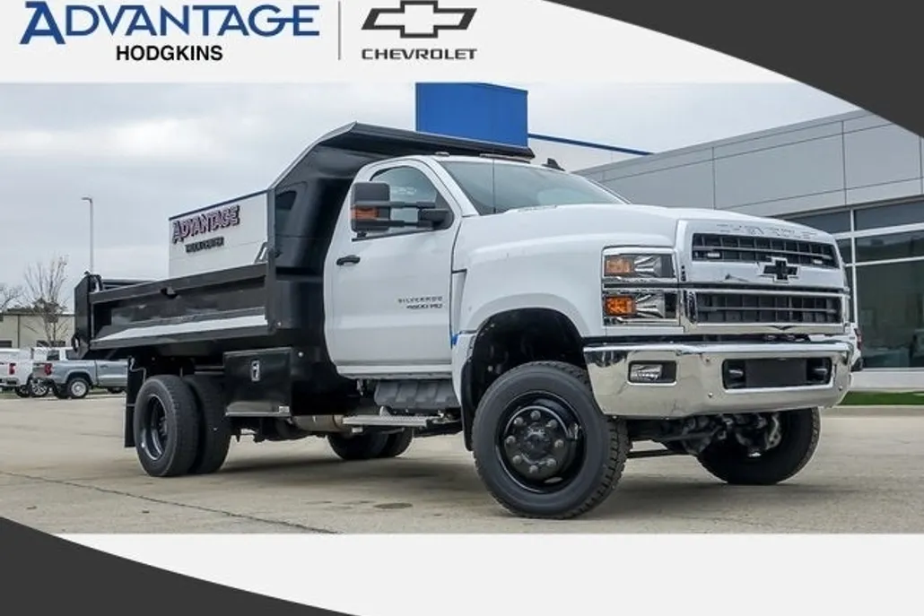2024 Chevrolet Silverado 4500HD Work Truck photo 1