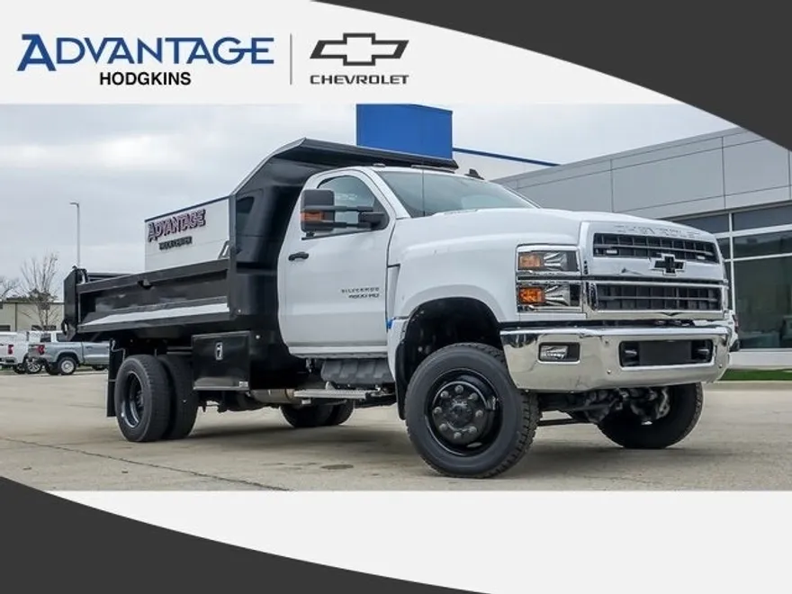 2024 Chevrolet Silverado 4500HD Work Truck photo 1
