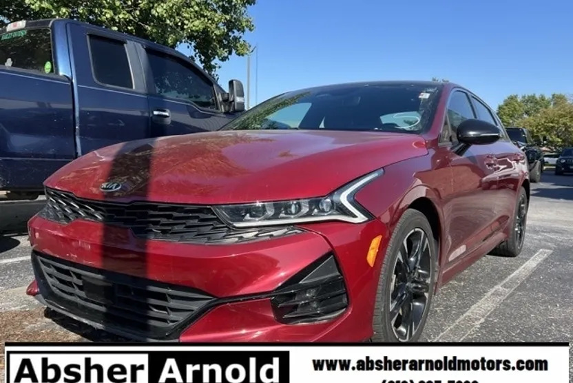 2021 Kia K5 GT-Line photo 1