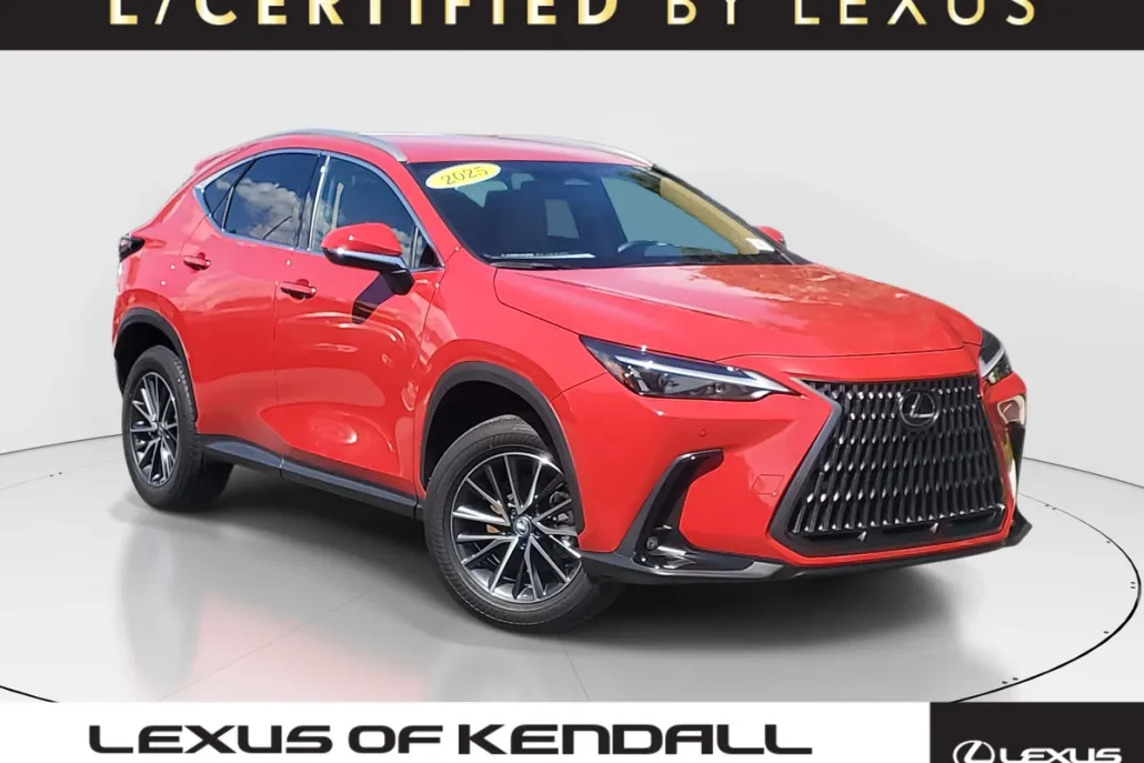 2025 Lexus NX 250 photo 1