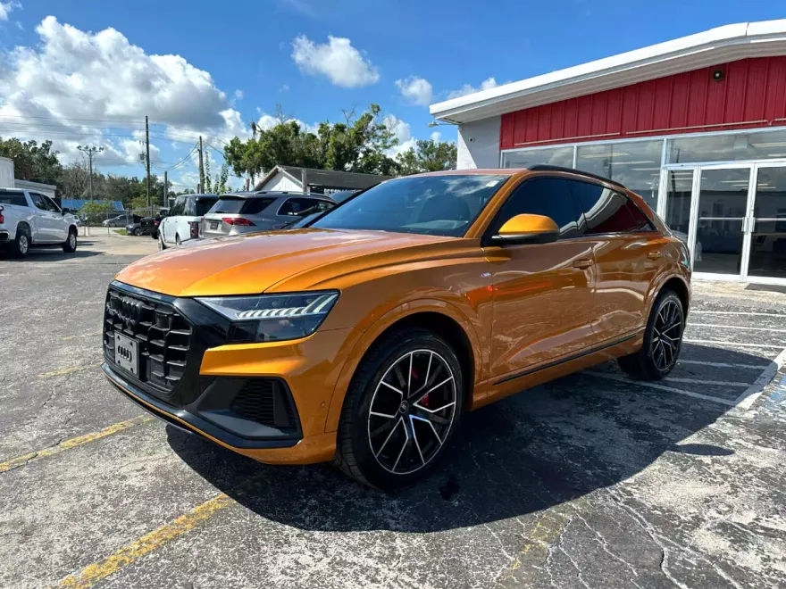 2023 Audi Q8 line Premium Plus photo 1