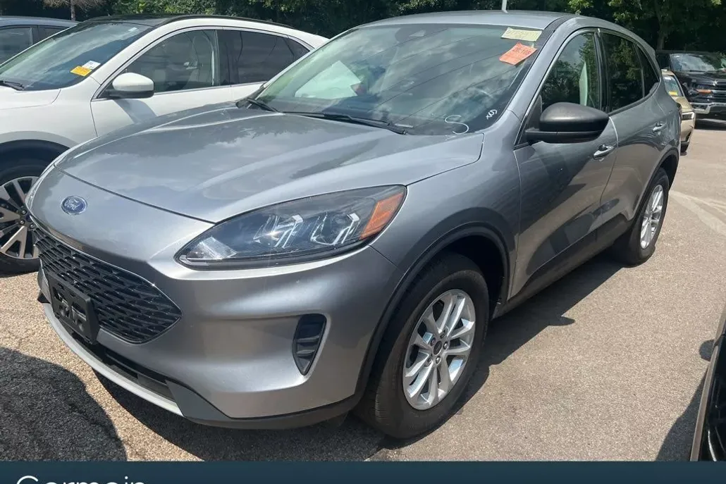 2022 Ford Escape SE photo 1