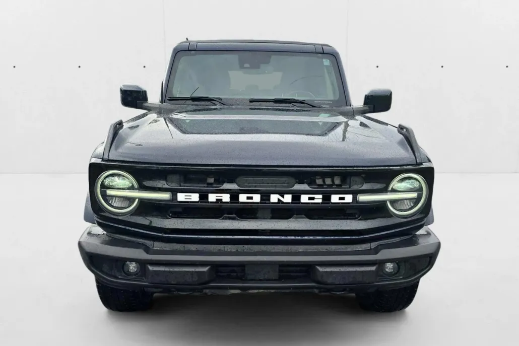 2021 Ford Bronco Outer Banks photo 1