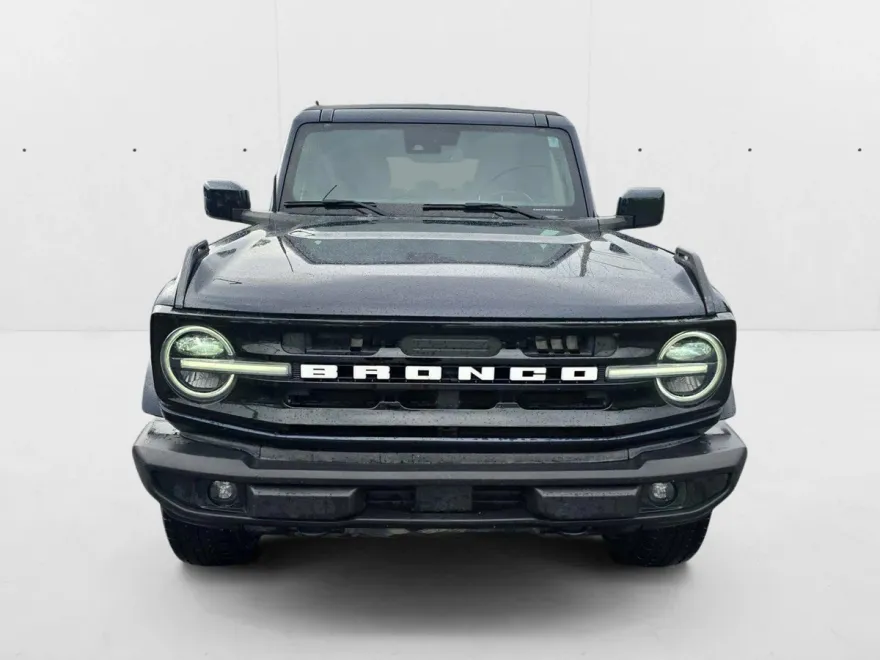 2021 Ford Bronco Outer Banks photo 1