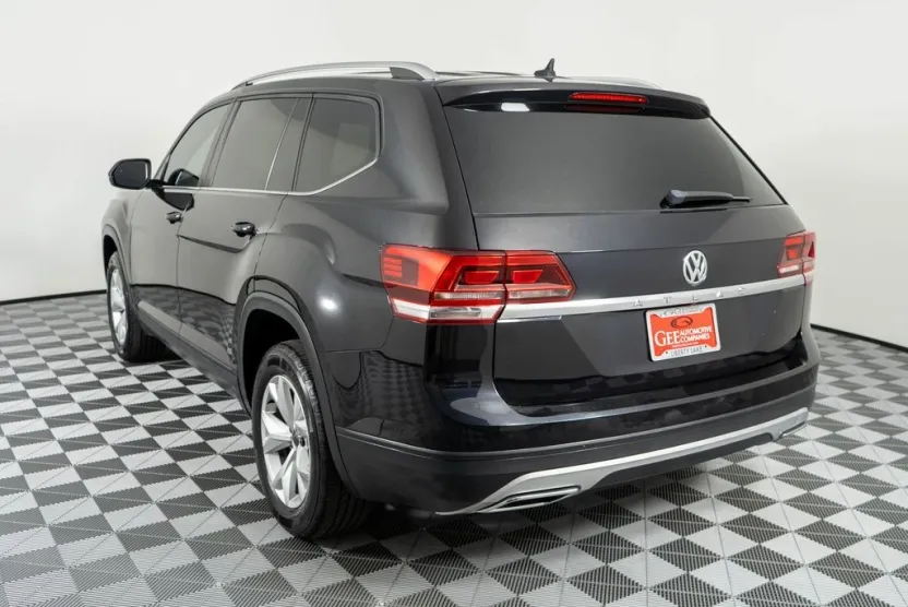2018 Volkswagen Atlas V6 SE photo 1