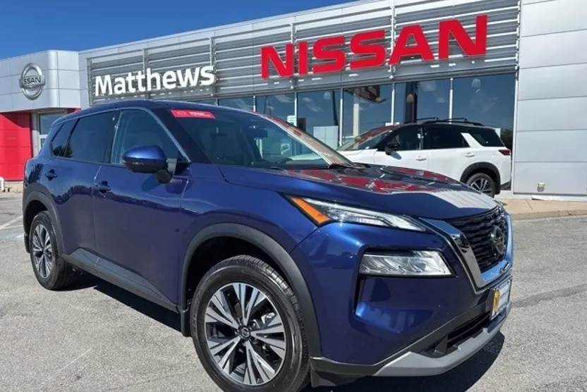 2021 Nissan Rogue SV photo 1