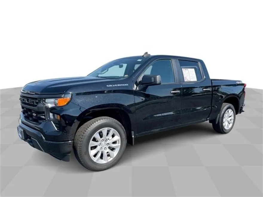 2022 Chevrolet Silverado 1500 Custom photo 1