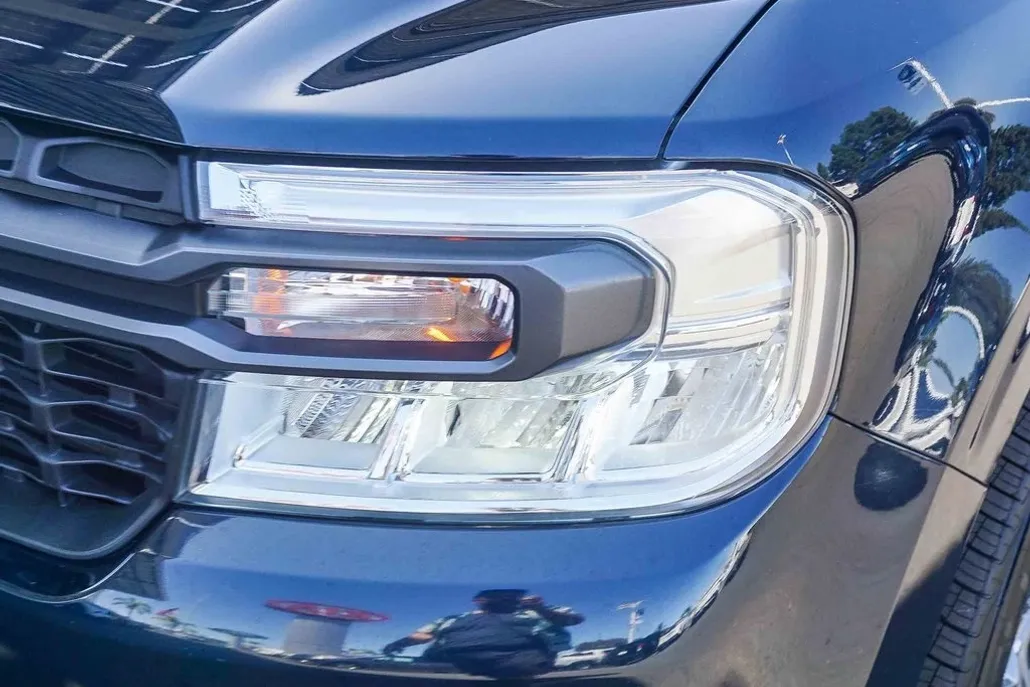 2022 Ford Maverick XLT photo 1