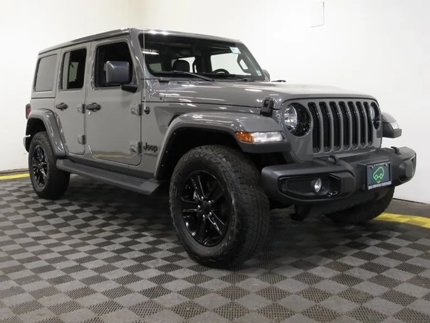 2022 Jeep Wrangler Unlimited Sahara Altitude photo 1