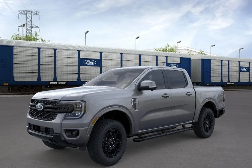 2025 Ford Ranger Lariat photo 1