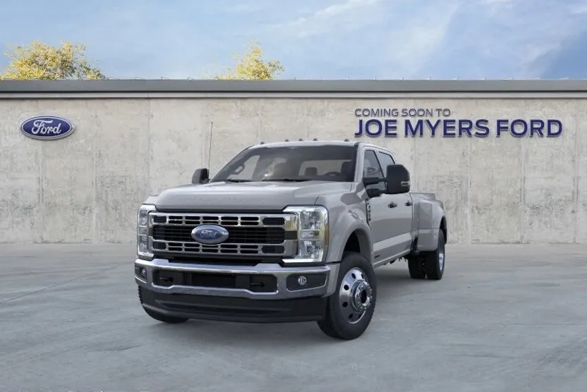 2026 Ford F-450 XLT photo 1