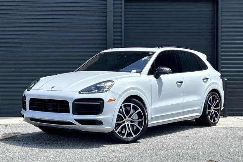 2019 Porsche Cayenne Turbo photo 1