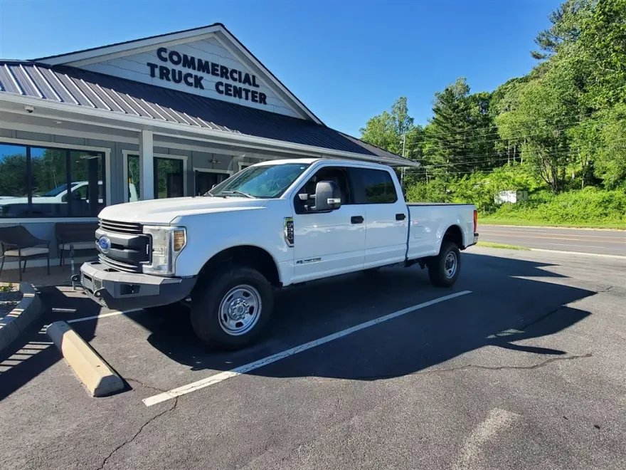 2019 Ford F-350 photo 1