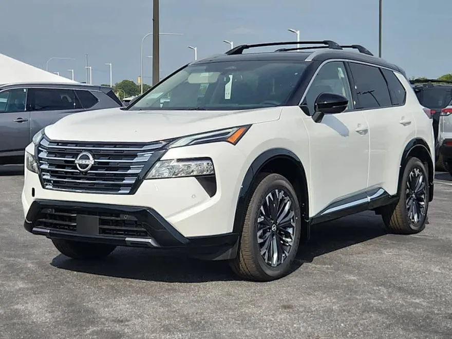 2026 Nissan Rogue Platinum photo 1