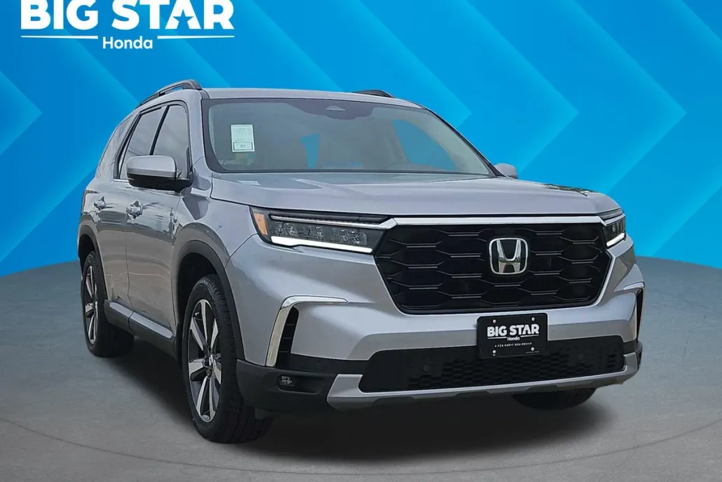 2025 Honda Pilot Touring photo 1