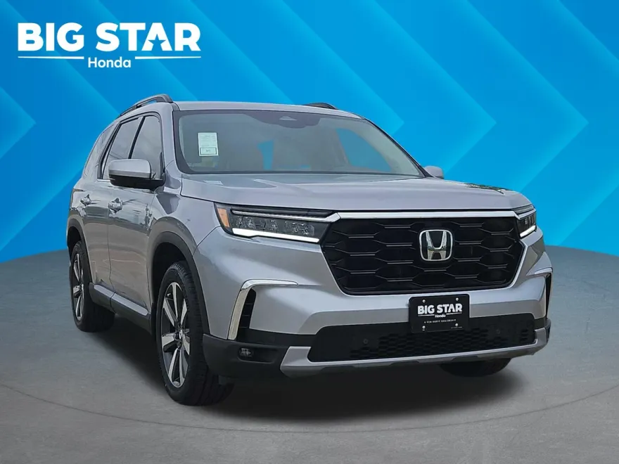 2025 Honda Pilot Touring photo 1