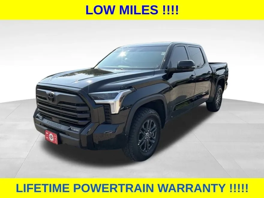 2023 Toyota Tundra SR5 photo 1