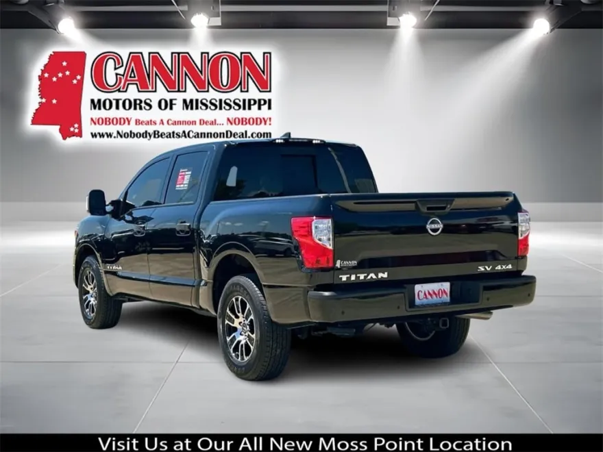 2024 Nissan Titan SV photo 1