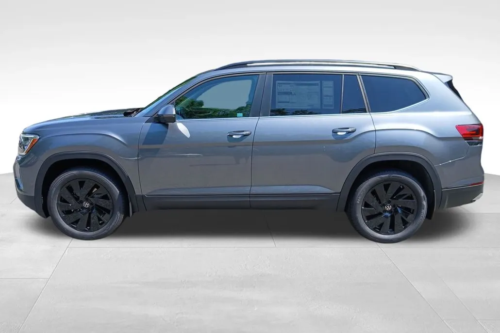 2025 Volkswagen Atlas SE Technology photo 1
