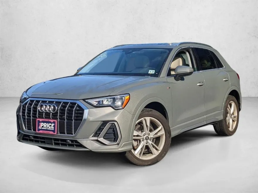 2022 Audi Q3 S line Premium photo 1
