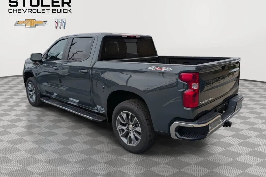2026 Chevrolet Silverado 1500 LT1 photo 1
