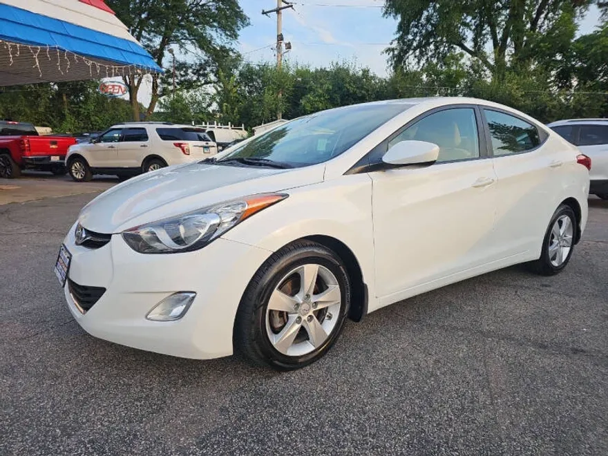 2013 Hyundai Elantra GLS photo 1