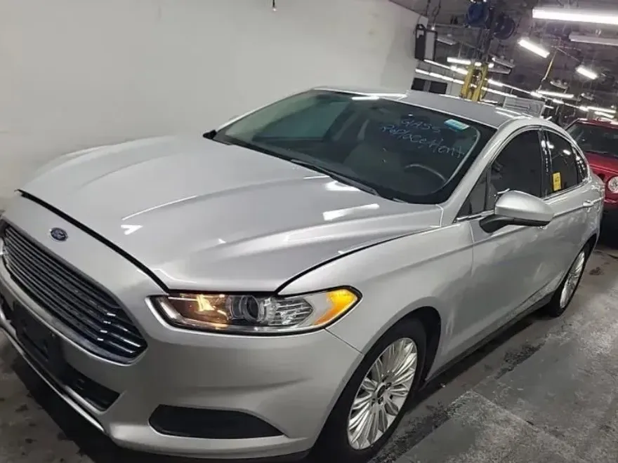 2016 Ford Fusion Hybrid S photo 1