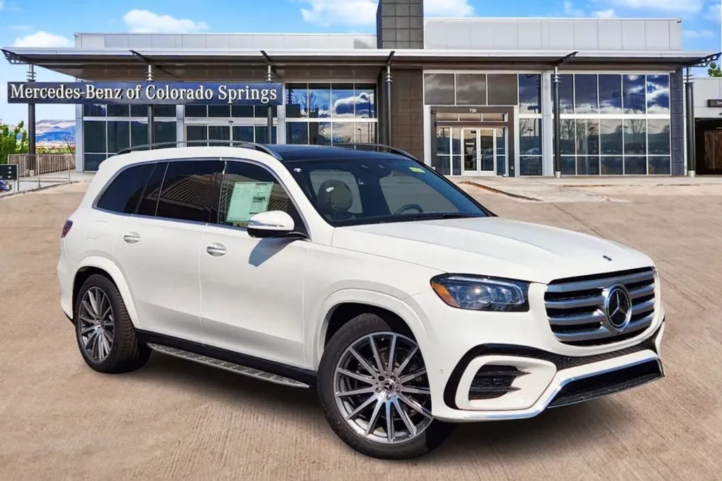 2025 Mercedes Benz GLS 450 4MATIC photo 1