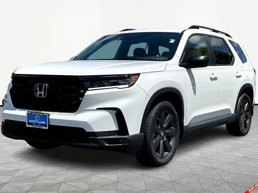 2025 Honda Pilot Sport photo 1