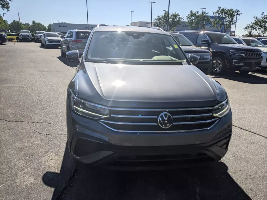 2024 Volkswagen Tiguan SE Wolfsburg Edition photo 1