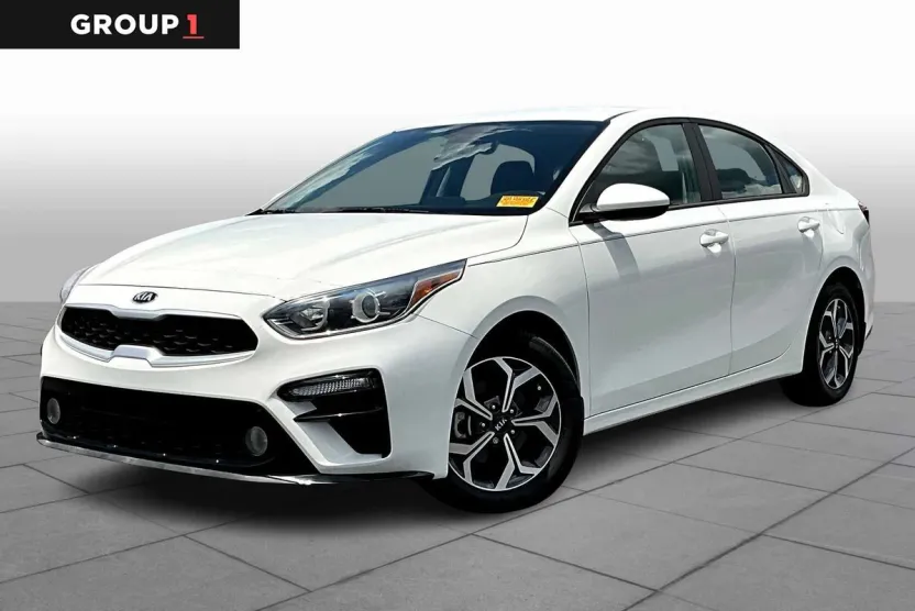 2021 Kia Forte LXS photo 1