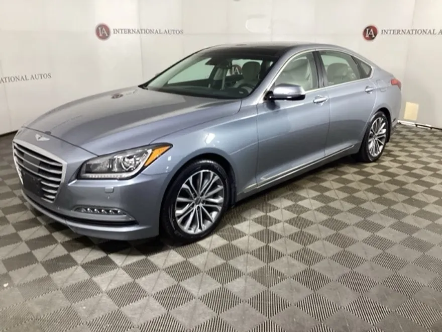 2016 Hyundai Genesis 3.8 photo 1