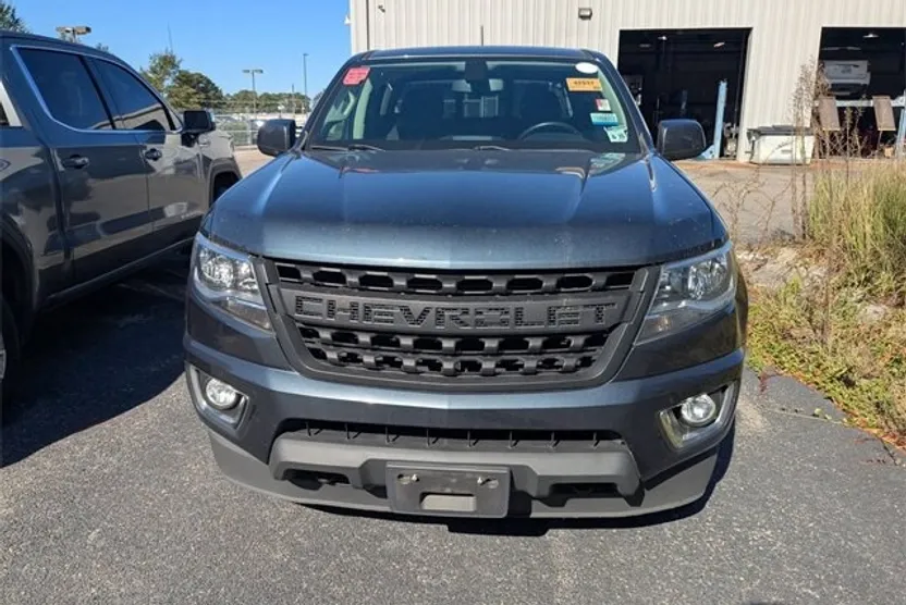 2020 Chevrolet Colorado LT photo 1