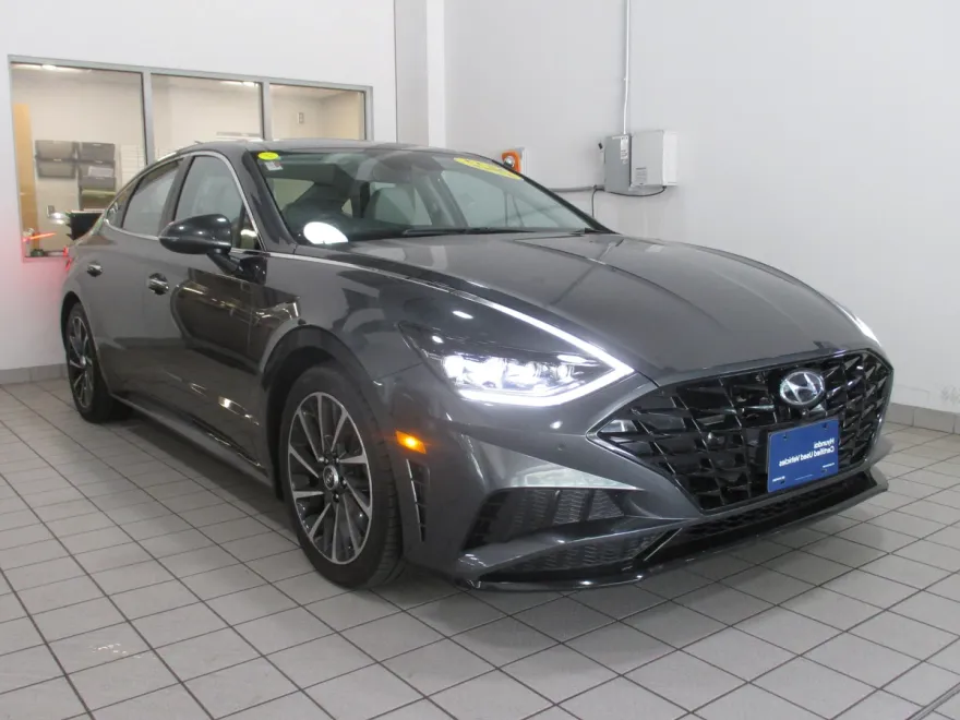 2022 Hyundai Sonata Limited photo 1