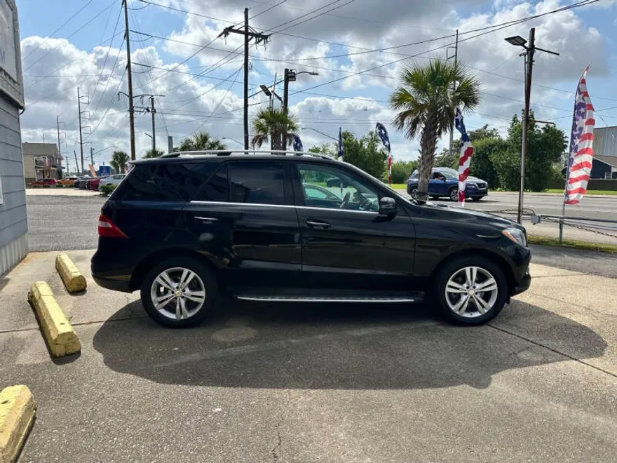 2013 Mercedes Benz ML 350 4MATIC photo 1