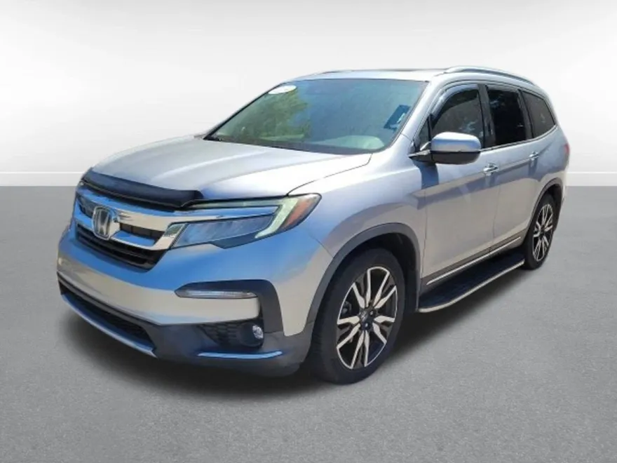 2019 Honda Pilot Touring photo 1