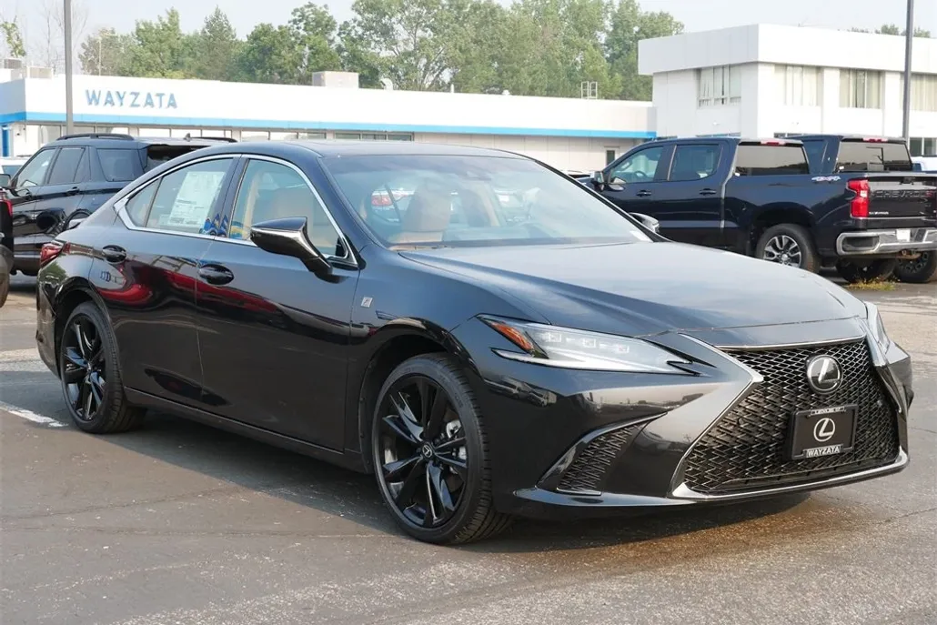 2025 Lexus ES 300h F SPORT Design photo 1