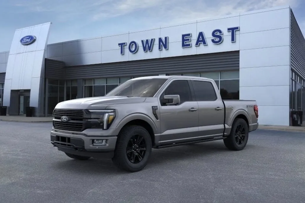 2025 Ford F-150 Platinum photo 1